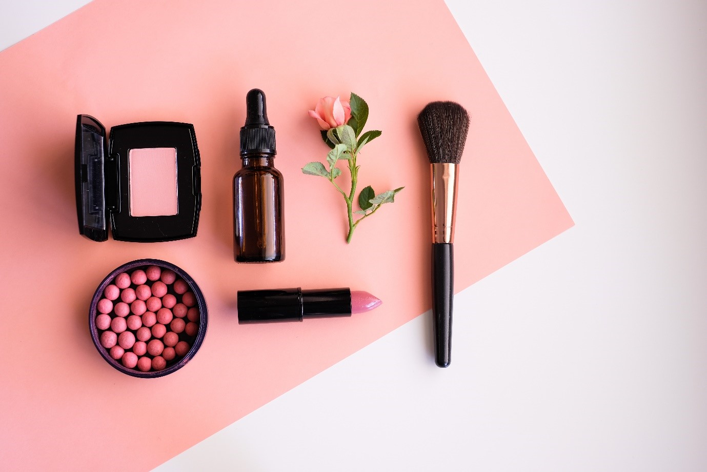 The Only 4 Basic Face Makeup Products You Need 3